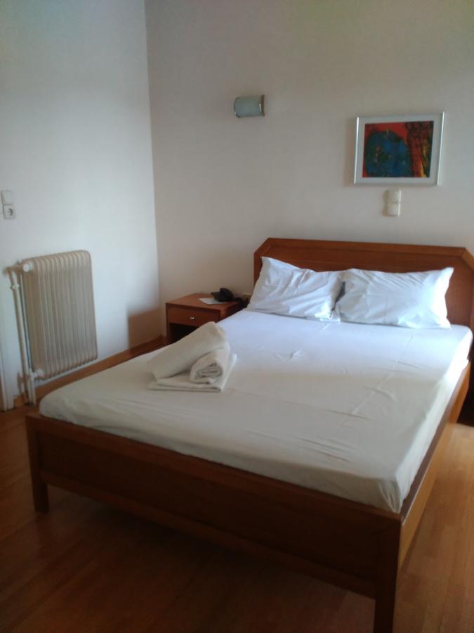 Glaros Hotel Skaramangás Екстериор снимка
